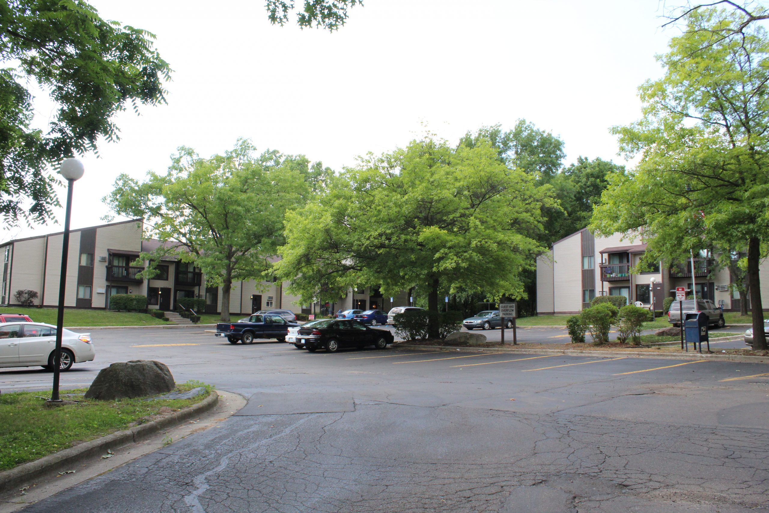 Wooded View Apartments